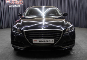 Подержанный автомобиль Genesis G80 2019 года (2 фото)