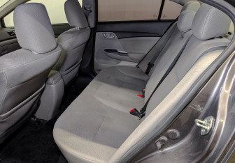 Подержанный автомобиль Honda Civic Sedan 2013 года (12 фото)