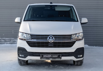 Подержанный автомобиль Volkswagen Caravelle 2020 года (2 фото)