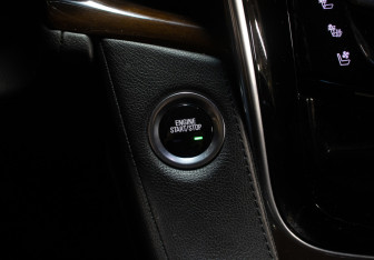 Подержанный автомобиль Cadillac Escalade Suv 2019 года (23 фото)