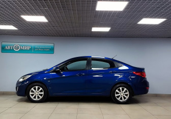 Подержанный автомобиль Hyundai Solaris Sedan 2011 года (8 фото)