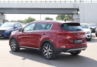 Подержанный автомобиль Kia Sportage 2016 года (7 фото)