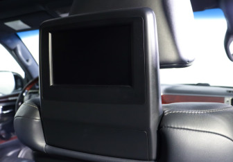 Подержанный автомобиль Lexus LX 2015 года (16 фото)