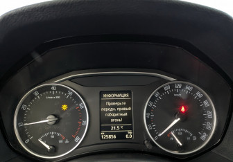 Подержанный автомобиль Skoda Octavia Wagon 2012 года (15 фото)