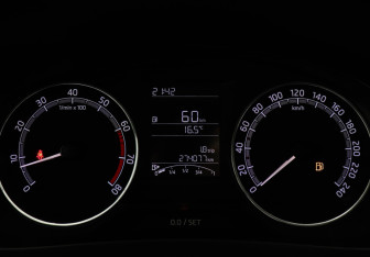 Подержанный автомобиль Skoda Rapid Liftback 2017 года (11 фото)