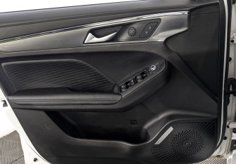 Подержанный автомобиль Haval Jolion 2023 года (19 фото)