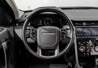 Подержанный автомобиль Land Rover Discovery Sport 2020 года (22 фото)