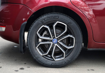 Подержанный автомобиль Ford Focus Hatchback 2008 года (15 фото)