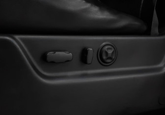 Подержанный автомобиль Cadillac Escalade Suv 2008 года (20 фото)