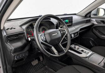Подержанный автомобиль Haval Jolion 2022 года (16 фото)