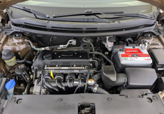 Подержанный автомобиль Kia Rio Sedan 2017 года (9 фото)