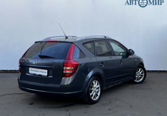Подержанный автомобиль Kia Ceed Wagon 2008 года (5 фото)
