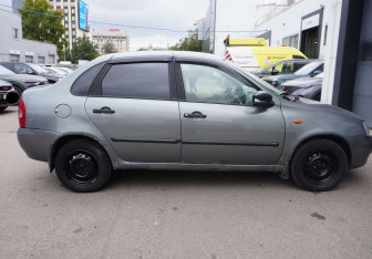 Подержанный автомобиль LADA (ВАЗ) Kalina Sedan 2008 года (4 фото)
