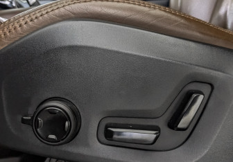 Подержанный автомобиль Volvo XC90 2019 года (28 фото)