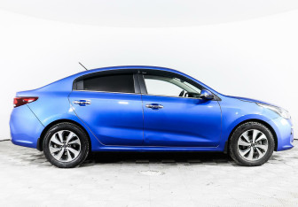 Подержанный автомобиль Kia Rio Sedan 2017 года (4 фото)