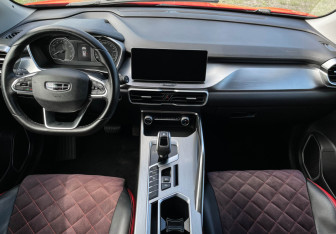 Подержанный автомобиль Geely Coolray 2020 года (12 фото)