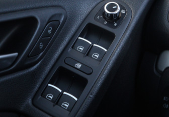 Подержанный автомобиль Volkswagen Golf Hatchback 2011 года (15 фото)