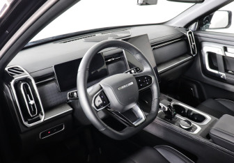 Подержанный автомобиль Jaecoo J7 2025 года (9 фото)