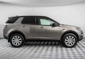 Подержанный автомобиль Land Rover Discovery Sport 2017 года (4 фото)