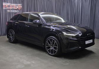Подержанный автомобиль Audi Q8 2019 года (3 фото)