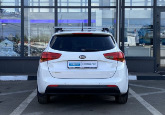 Подержанный автомобиль Kia Ceed Wagon 2014 года (6 фото)