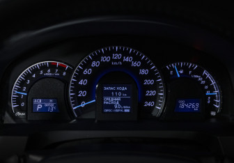 Подержанный автомобиль Toyota Camry Sedan 2014 года (11 фото)