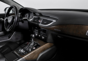 Подержанный автомобиль Audi A7 2014 года (9 фото)