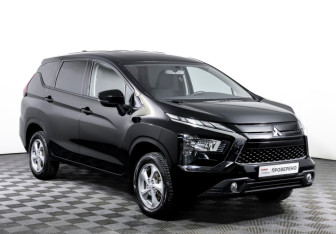 Подержанный автомобиль Mitsubishi Xpander 2023 года (3 фото)