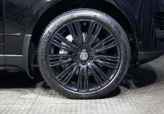 Подержанный автомобиль Land Rover Range Rover 2019 года (30 фото)
