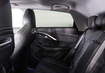 Подержанный автомобиль Omoda C5 2023 года (12 фото)