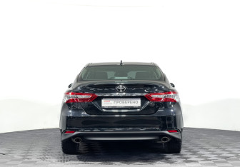 Подержанный автомобиль Toyota Camry Sedan 2023 года (29 фото)