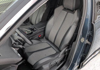 Подержанный автомобиль Peugeot 3008 2021 года (20 фото)