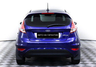 Подержанный автомобиль Ford Fiesta Hatchback 2018 года (6 фото)