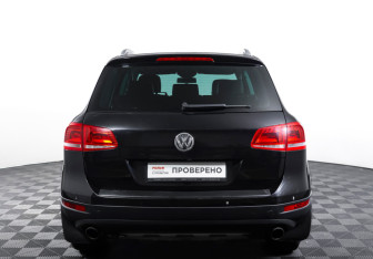 Подержанный автомобиль Volkswagen Touareg 2012 года (6 фото)