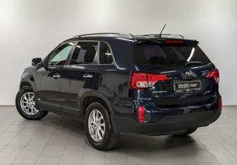 Подержанный автомобиль Kia Sorento 2019 года (7 фото)