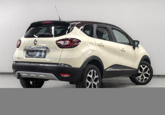 Подержанный автомобиль Renault Kaptur 2018 года (5 фото)