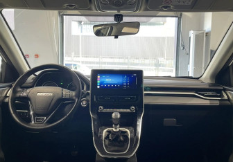 Подержанный автомобиль Haval M6 2023 года (11 фото)