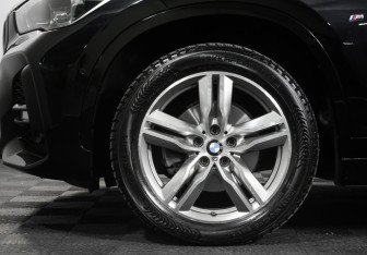 Подержанный автомобиль BMW X1 2020 года (27 фото)