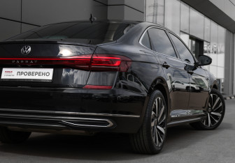 Подержанный автомобиль Volkswagen Passat Sedan 2021 года (26 фото)