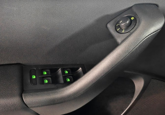 Подержанный автомобиль Skoda Octavia Liftback 2017 года (14 фото)