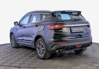 Подержанный автомобиль Geely Coolray 2022 года (7 фото)