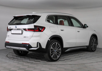 Новый BMW X1 2026 (2 фото)