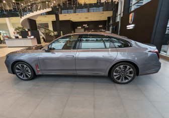 Новый Hongqi H9 2024 (3 фото)