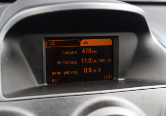 Подержанный автомобиль Opel Antara 2013 года (14 фото)