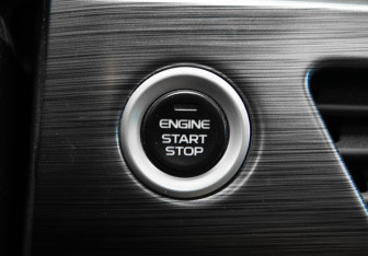 Подержанный автомобиль Geely Tugella 2023 года (19 фото)