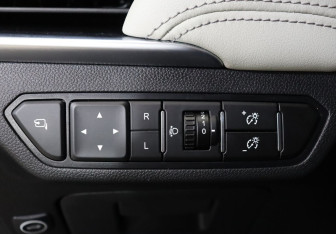 Подержанный автомобиль Chevrolet Captiva 2022 года (13 фото)