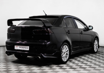 Подержанный автомобиль Mitsubishi Lancer Sedan 2007 года (5 фото)