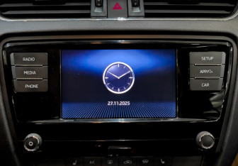 Подержанный автомобиль Skoda Octavia Liftback 2017 года (16 фото)