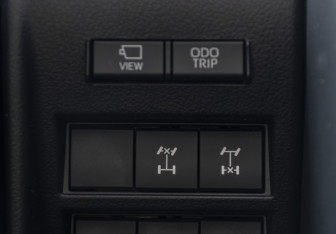 Подержанный автомобиль Toyota Land Cruiser Suv 2024 года (26 фото)