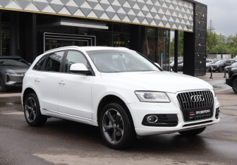 Подержанный автомобиль Audi Q5 2016 года (3 фото)